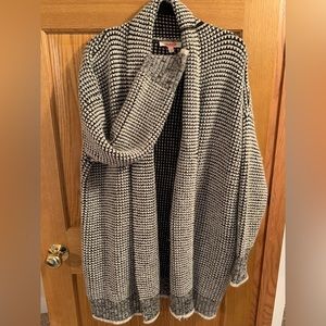 Cozy black and white waffle-like cardigan